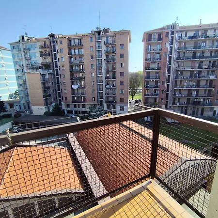 Urban Retreat, Eleganza E Comfort A Apartment Milan